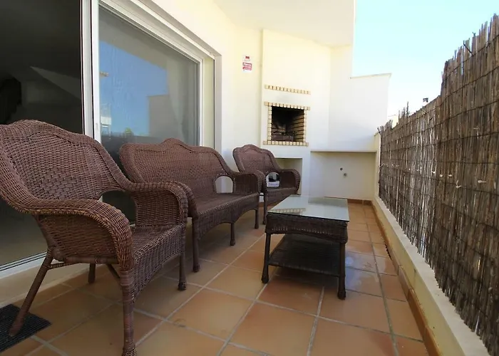 Villa Lotus V5 Com Piscina Comum - Boliqueime, Algarve *